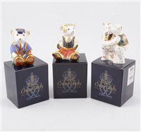 Lot 54 - A collection of boxed Royal Crown Derby bear paperweights and figurines (12)
