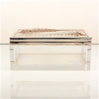 Lot 590 - A Lalique Crystal glass vanity box, 'Epis' design.