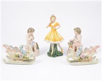 Lot 16 - A mixed lot of decorative ceramics