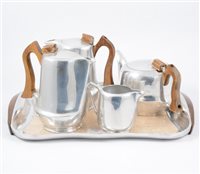 Lot 160 - A quantity of Picquot ware