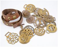 Lot 154 - A small quantity of horse brasses