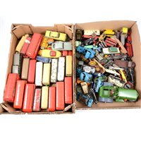 Lot 121 - Large quantity of loose playworn diecast models