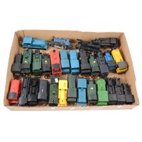 Lot 15 - OO gauge railway locomotives