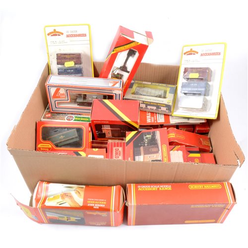 Lot 34 - OO gauge railways coaches