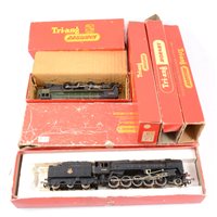 Lot 27 - Tri-ang and Hornby OO gauge railway locomotives