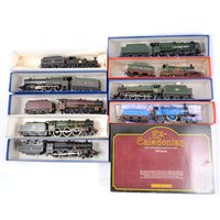 Lot 18 - OO gauge railway locomotives