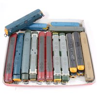 Lot 33 - OO gauge railways diesel locomotives