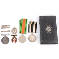 Lot 151 - Victorian service medal inscribed 3642 PTE W.Farmer in original case