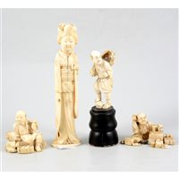 Lot 198 - Japanese ivory okimono, of a Geisha, Meiji, 18cm