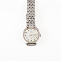Lot 298 - Tissot - a gentleman's Automatic Seastar wrist watch, circular silvered baton dial with centre seconds hand and day/date aperture in a stainless steel case with steel bracelet. no box or paperwork