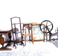 Lot 406 - Antique spinning wheel, 75cm