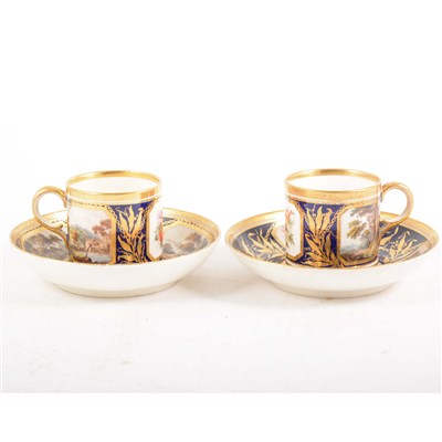 Lot 22 - A part set of Derby porcelain coffee cans and saucers, circa 1800