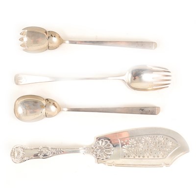Lot 141 - William IV silver fish slice, Montague Levyson, London 1834