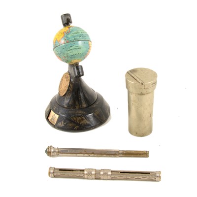 Lot 154 - Souvenir globe, Chicago World's Fair, 1893-1933, 13cm; ...