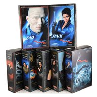 Lot 89 - Seven Sideshow Collectibles 12" figures