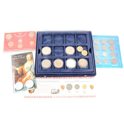 Lot 143 - Coins: UK and other commemoratives, and other coins, mostly modern, (a large quantity).