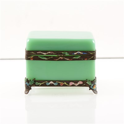 Lot 210 - An early 20th Century Chinese box