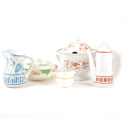 Lot 18 - Worcester bone china part teaset, Viceroy pattern, ...