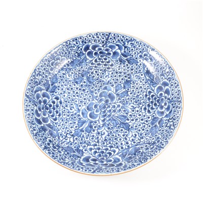 Lot 9 - Chinese blue and white charger