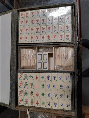 Lot 10 - A Royal Worcester Evesham Ware biscuit jar, six Waterford crystal glasses, and other assorted ceramics.