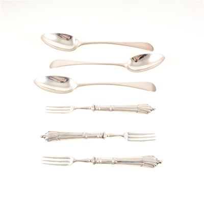 Lot 184 - Quantity of small silver cutlery