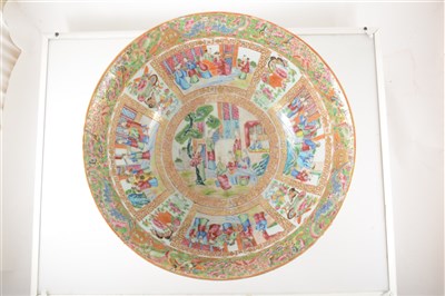 Lot 52 - Cantonese rose bowl, probably late 19th century