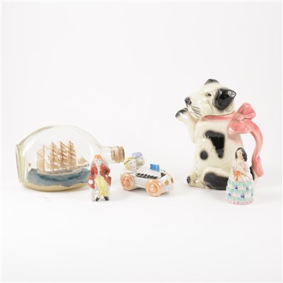 Lot 20 - A small collection of novelty teapots; etc.