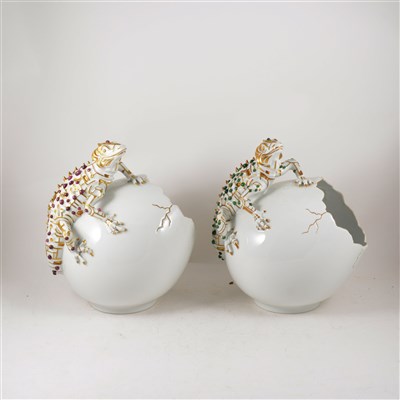 Lot 21 - Three Thun porcelain lizard and egg ice buckets