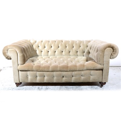 Lot 296 - Small Chesterfield two-seater settee
