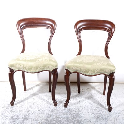 Lot 396 - A pair of Victorian mahogany hoop back dining chairs