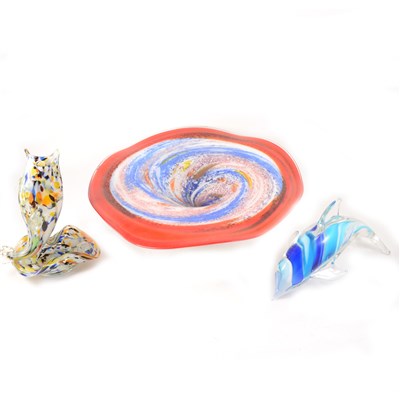 Lot 26 - A large art glass circular pedestal dish 38cm diameter,   Murano style glass fish, and a dolphin, (3)