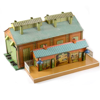 Lot 39 - Hornby O gauge double engine shed and station platform with electric lights.