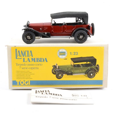 Lot 228 - Togi Torpedo 7 series Lancia Lambda metal model, 1:23 scale, boxed with booklet.