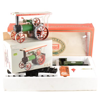 Lot 7 - A Mamod locomotive set and Mamod steam tractor, both boxed.