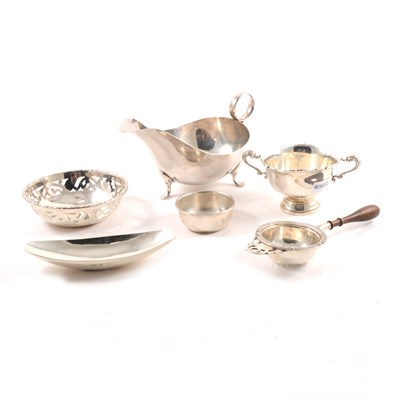 Lot 179 - Six small items of silver