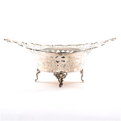Lot 120 - Edwardian silver sweetmeat dish, William Neale & Sons, Birmingham 1909