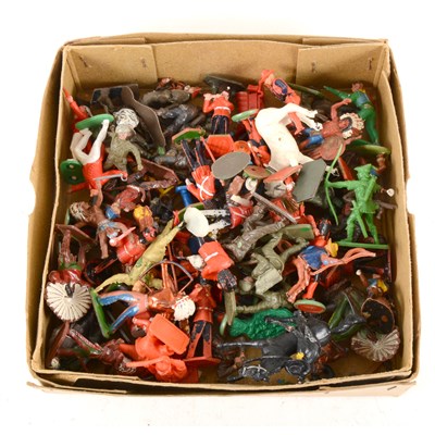 Lot 90 - Plastic and lead painted soldiers and figures, one tray.
