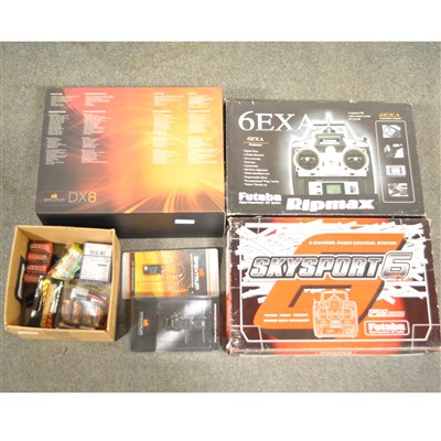 Lot 70 - 3 x TRANSMITTERS Spektrum DX8, ....