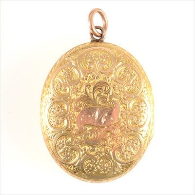 Lot 689 - A Victorian oval yellow metal locket.