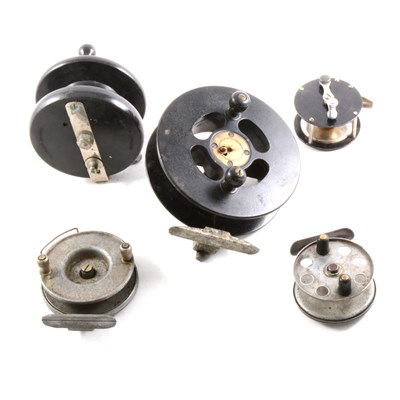 Lot 157 - An Allcocks Aerialite 3 1/2" centre pin fishing reel, and various others