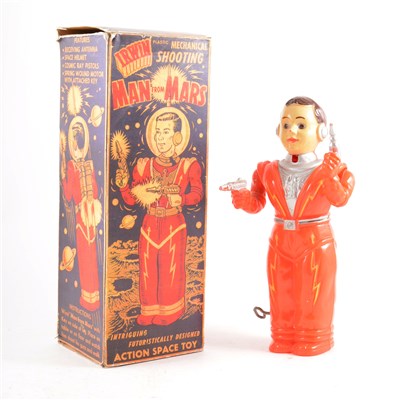 Lot 140 - Irwin Toys USA plastic mechanical shooting 'Man from Mars'.