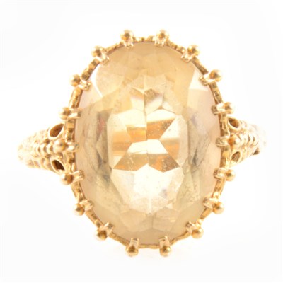 Lot 279 - A citrine dress ring.