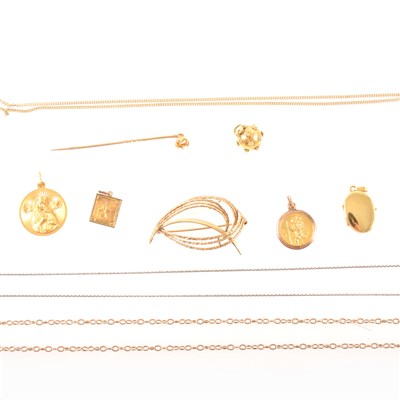Lot 382 - A collection of gold jewellery, chains, brooch, pendants etc