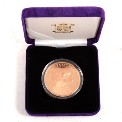 Lot 213 - Royal Mint 2007 Diamond Wedding gold proof Crown
