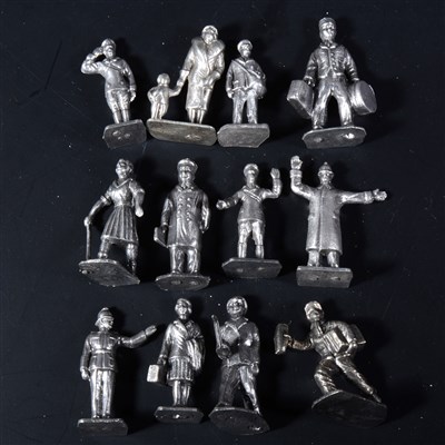 Lot 302 - A set of twelve pewter metal railway figures, cast from Frank Hornbys' original moulds cast and hand painted by Somerville models, unpainted.