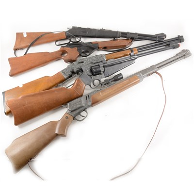 Lot 135 - Vintage toy plastic and metal rifle guns, five to including examples by Edison Giocattoli, Idea Modell Mountain Rescue, Wickie Toys Dakota.