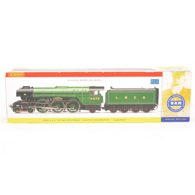 Lot 40 - Hornby model railways OO gauge locomotive; R2441 NRM 4-6-2 "Flying Scotsman"