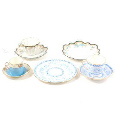Lot 94 - A Foley China blue and white trio, ...