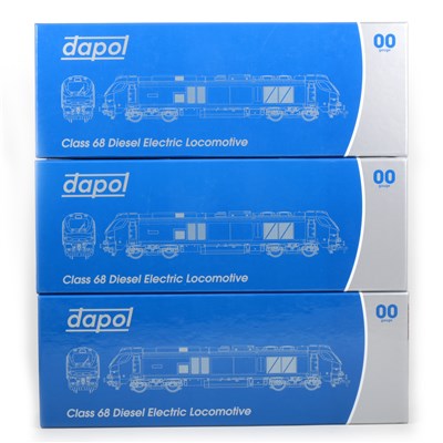 Lot 32 - Three Dapol OO gauge model railway locomotives, class 68, all boxed.