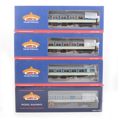 Lot 41 - Bachmann OO gauge model railways passenger coaches; four Pullman, all boxed.